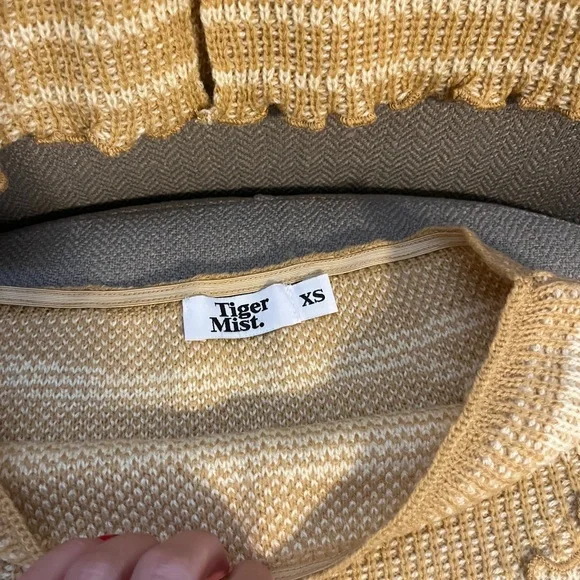 Tiger Mist Crochet Set - Picture 3 of 4